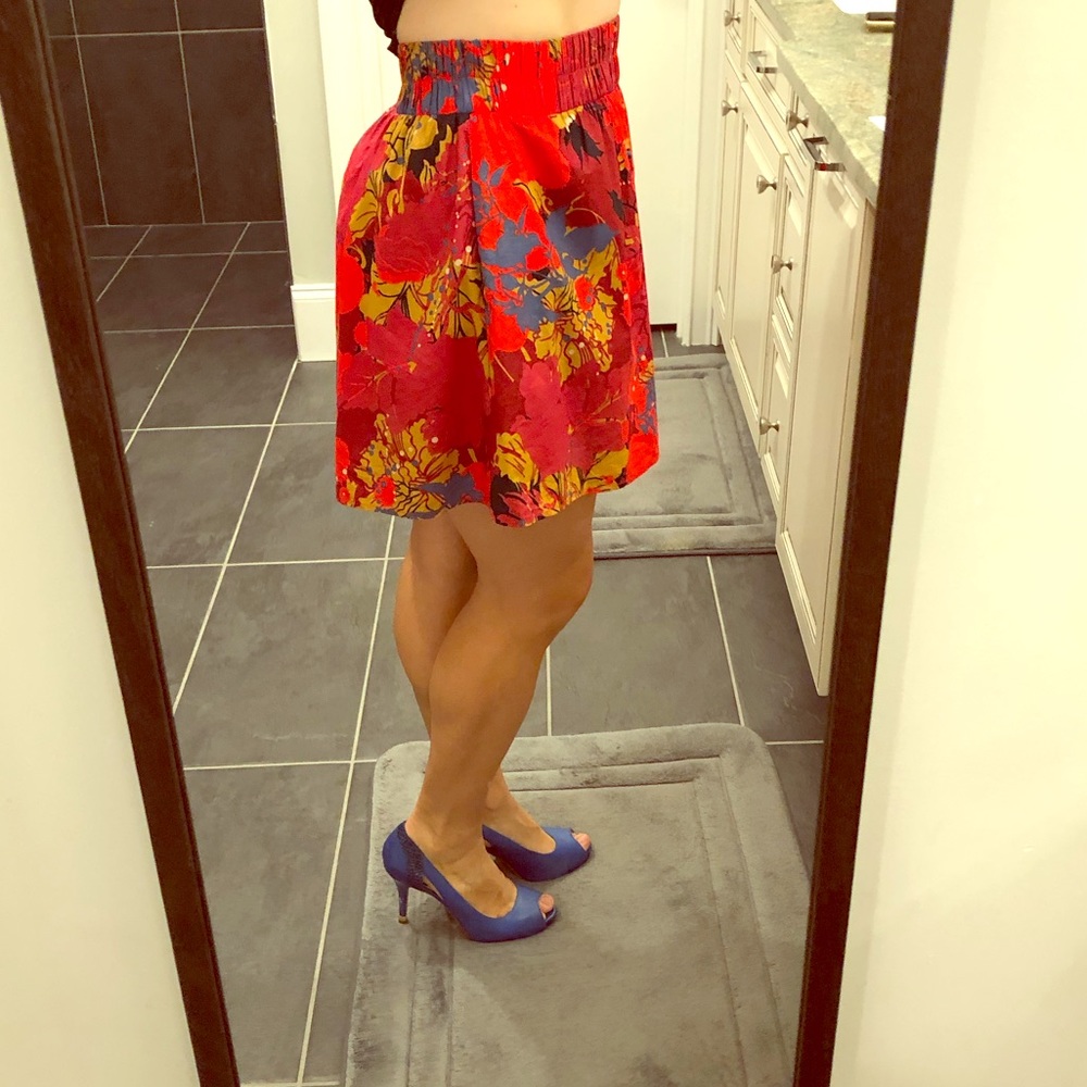 Criss Cross floral skirt
